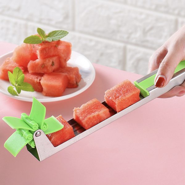 watermelon cutter_0006_img_3_NEW_Watermelon_Cutter_Multi_Melon_Slicer.jpg
